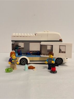 Lego City Holiday Camper Van #60283 Retired